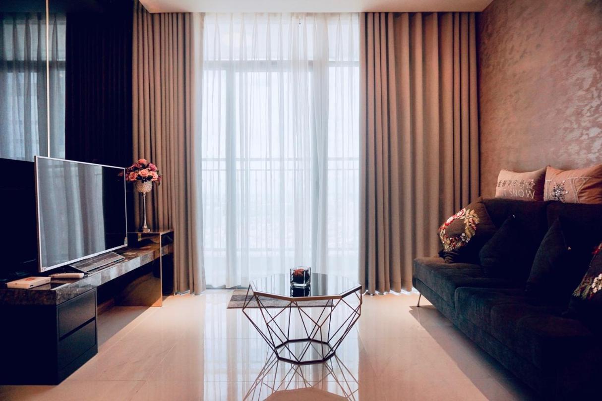 Travelaholic'S Homestay Ho Chi Minh City Exterior photo